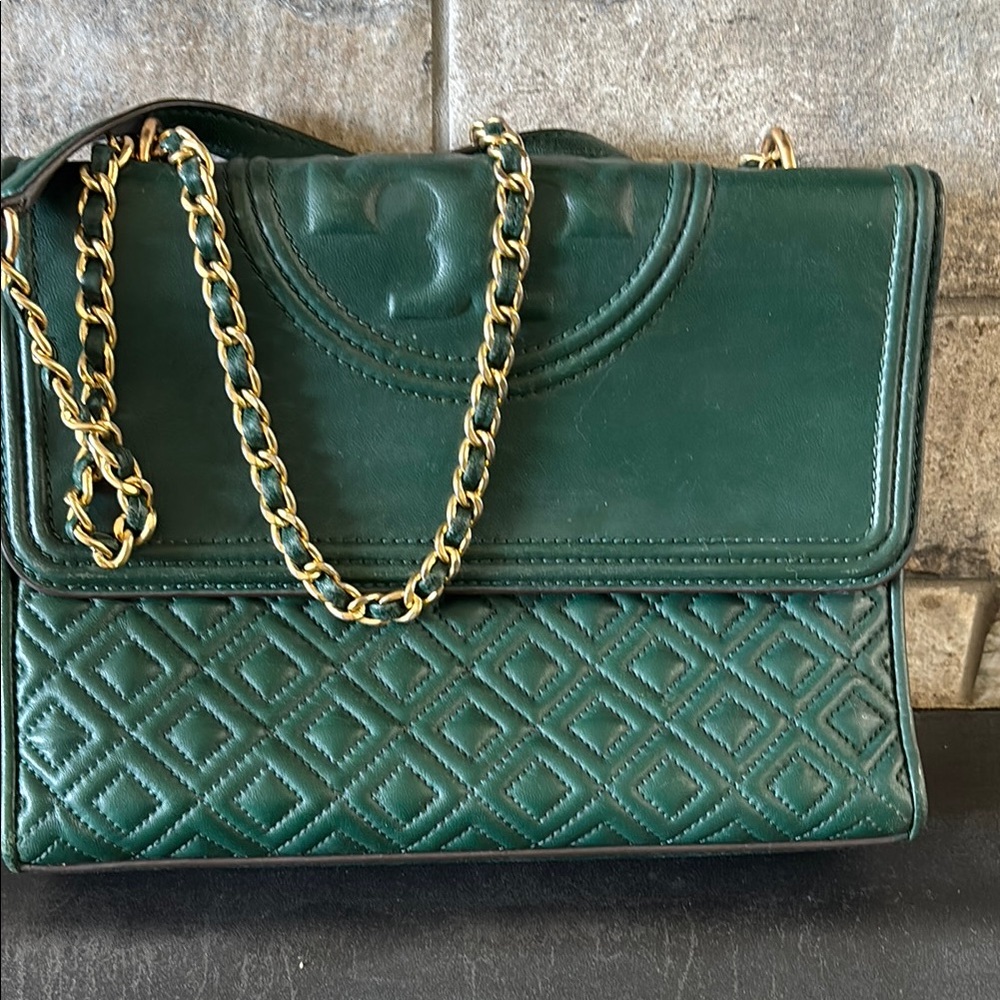 EUC Tory Burch Elegant Green Quilted Chain Shoulder/Crossbody Bag